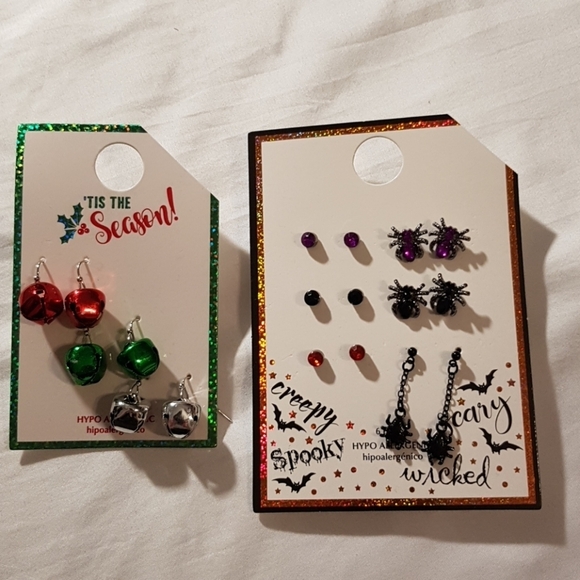 Girls pierced earrings 6 Halloween 3 jingle bells 9 pairs of seasonal earrings - Picture 1 of 6
